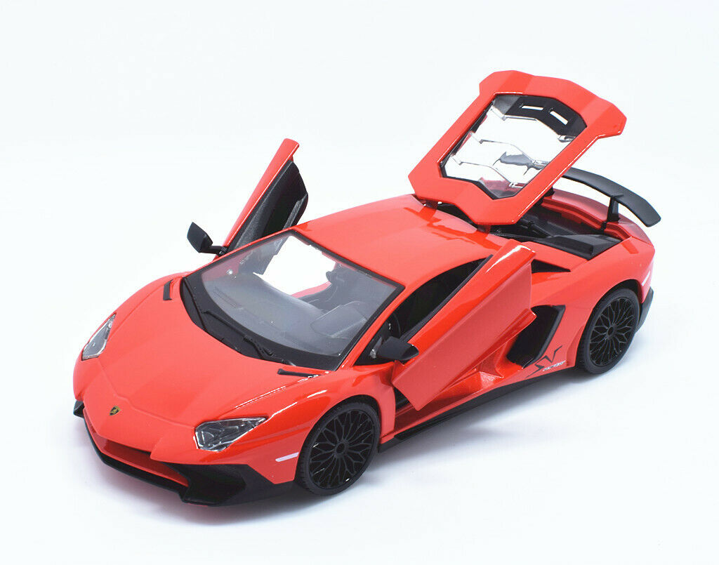 Macheta auto Lamborghini Aventador LP750-4 SV 1:24 Bburago