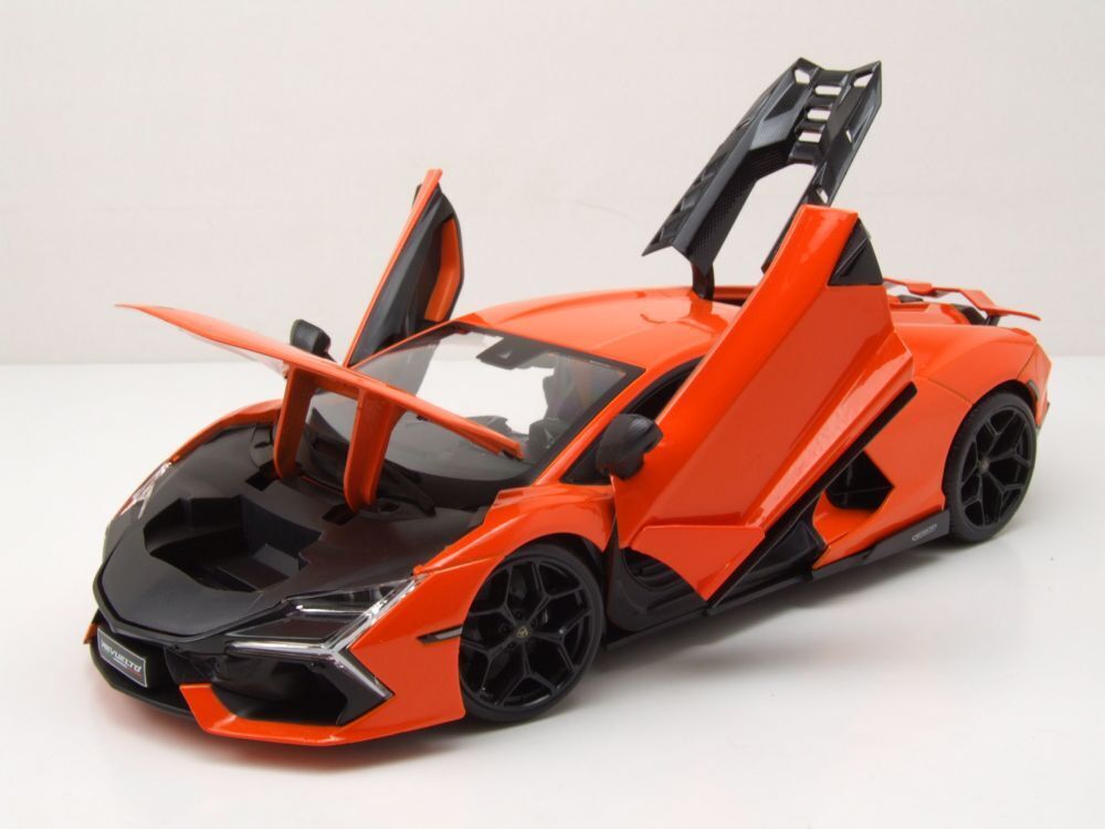 Macheta auto Lamborghini Revuelto (2023) 1:18 Maisto