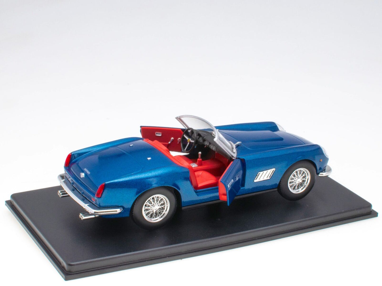 Macheta auto Ferrari 250 California 1957 1:24 Hachette