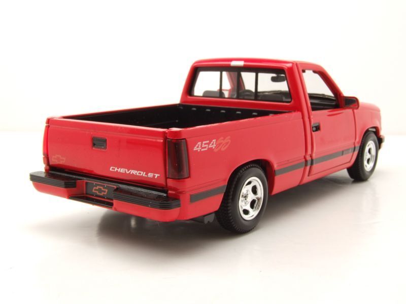 Macheta auto Chevrolet 454 SS Pick Up (1993) 1:24 Maisto