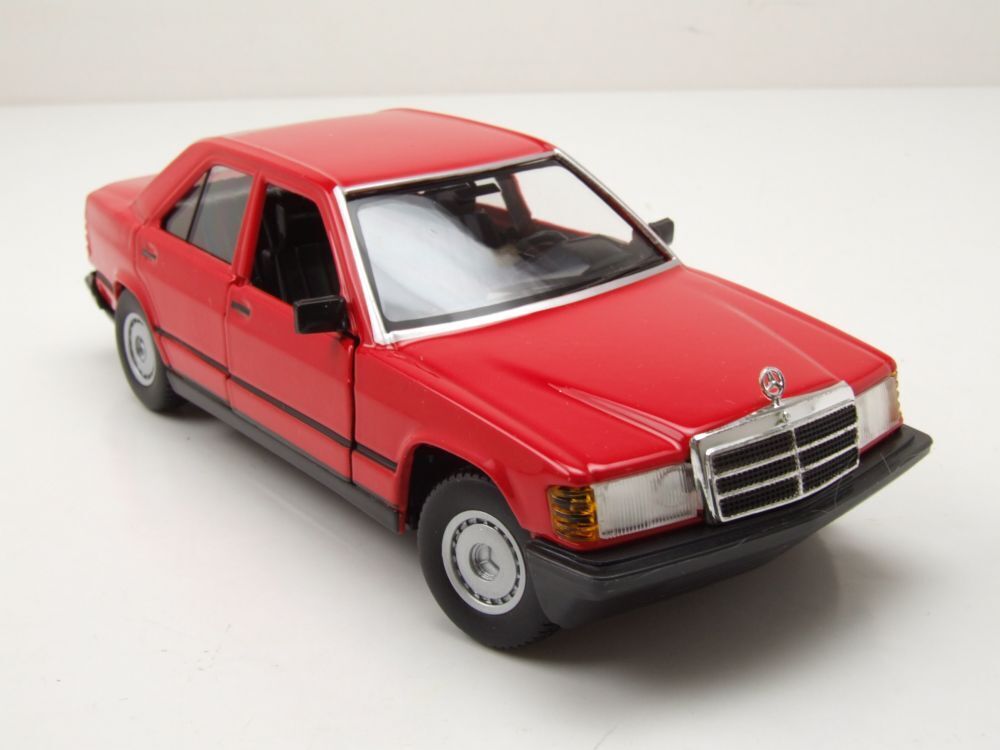 Macheta auto Mercedes 190E (1987) 1:24 Bburago