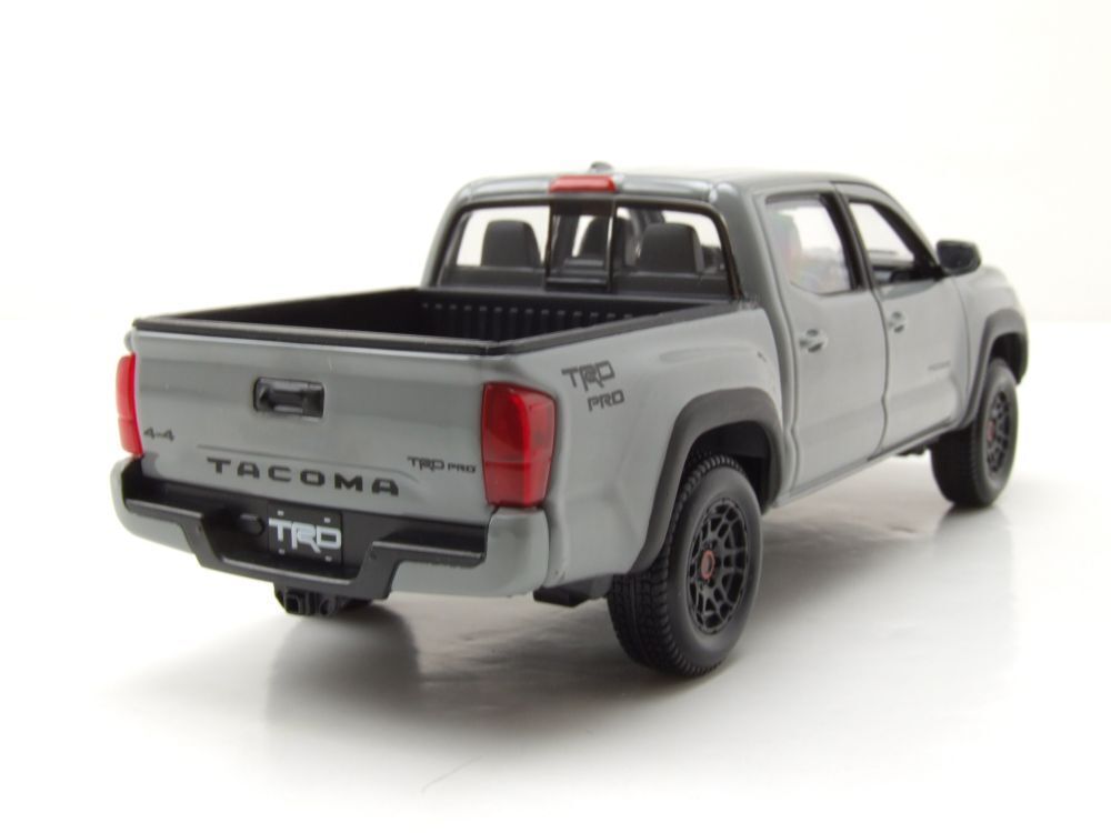 Macheta auto Toyota Tacoma Pick Up (2021) 1:27 Maisto