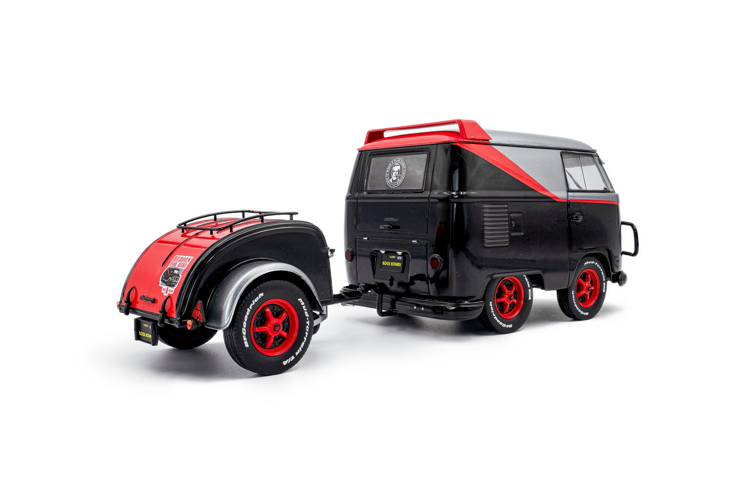 Macheta auto VW COOL COMBI – SPORT – 2024 1:18 Solido