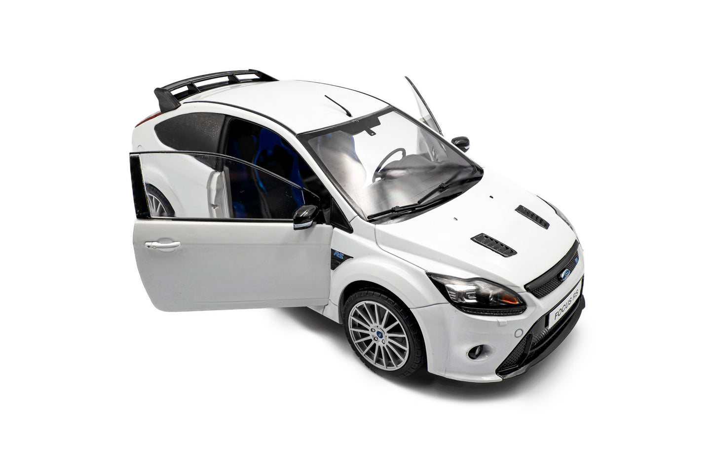 *Precomanda Macheta auto Ford Focus RS MK2 PACK RS PLUS – Frozen White – 2009 1:18 Solido