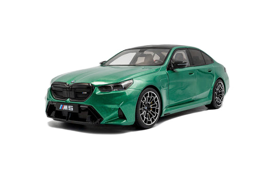 Macheta auto BMW M5  M Isle of Man Green Metallic  2025  1:18 Solido