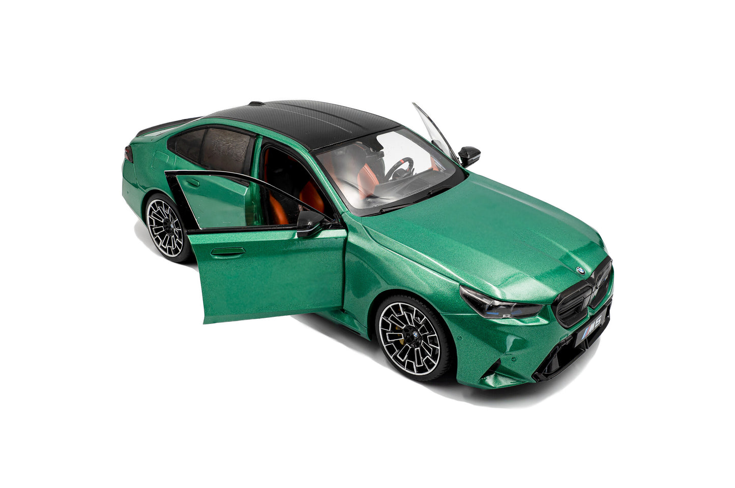 Macheta auto BMW M5  M Isle of Man Green Metallic  2025  1:18 Solido