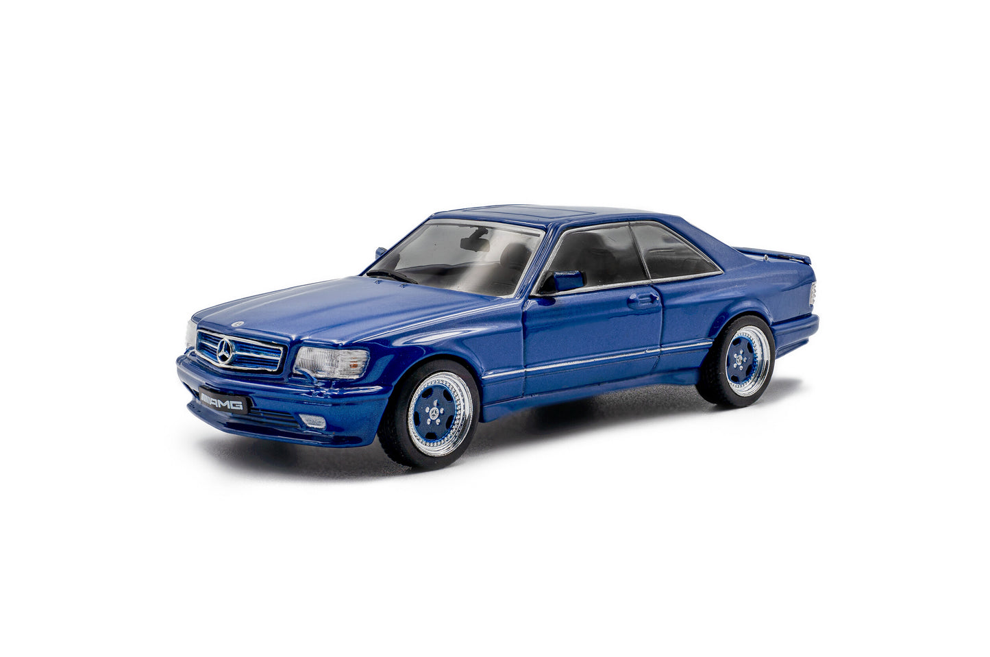 *Precomanda Macheta auto Mercedes-Benz 560 SEC AMG Widebody – Linarite Blue Pearl – 1990 1:43 Solido