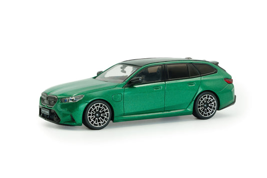 Macheta auto BMW M5 Touring – Isle Of Man Green – 2024 1:43 Solido