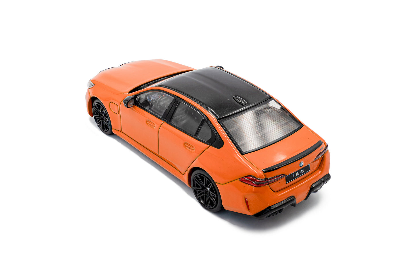 Macheta auto BMW M5 Sedan – Fire Orange III – 2024 1:43 Solido