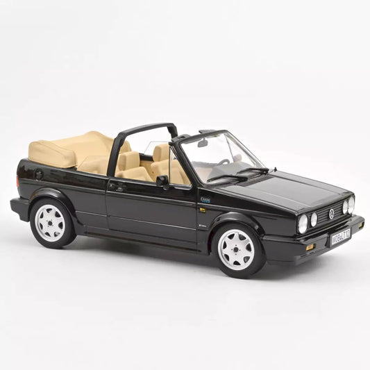 Macheta auto Volkswagen Golf Cabriolet 1992 1:18 Norev