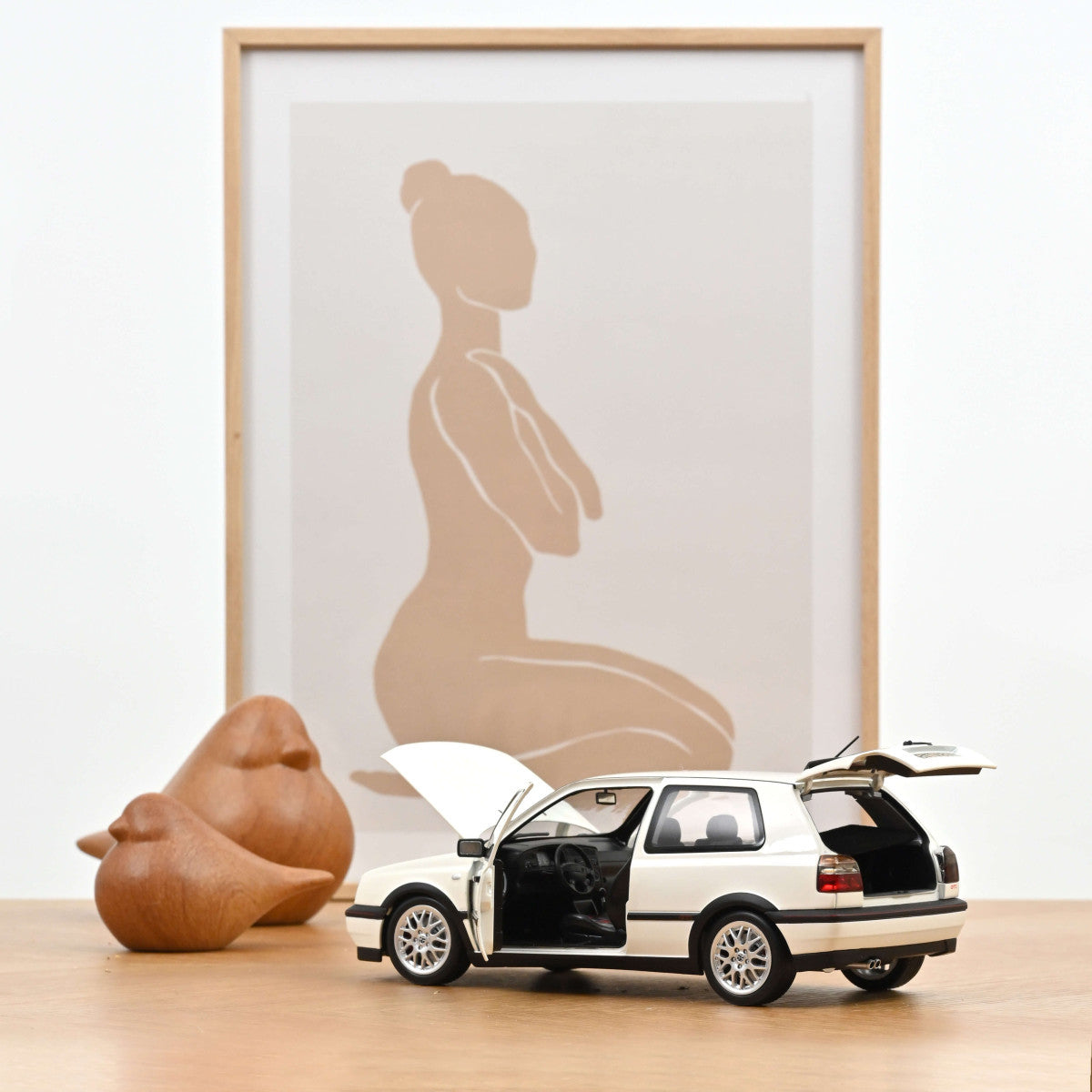 Model car Volkswagen Golf GTI, Candy White, 1996 1:18 Norev