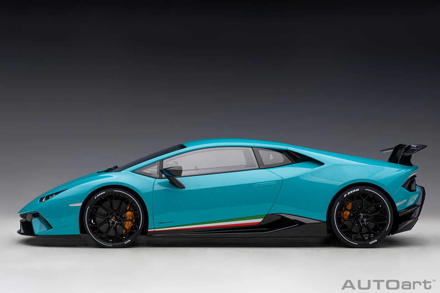 Macheta auto Lamborghini Huracan Performante (2017) 1:12 AutoArt