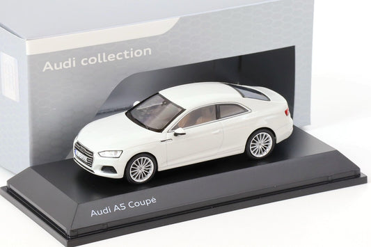 Macheta auto Audi A5 Coupe (2017) 1:43 Iscale