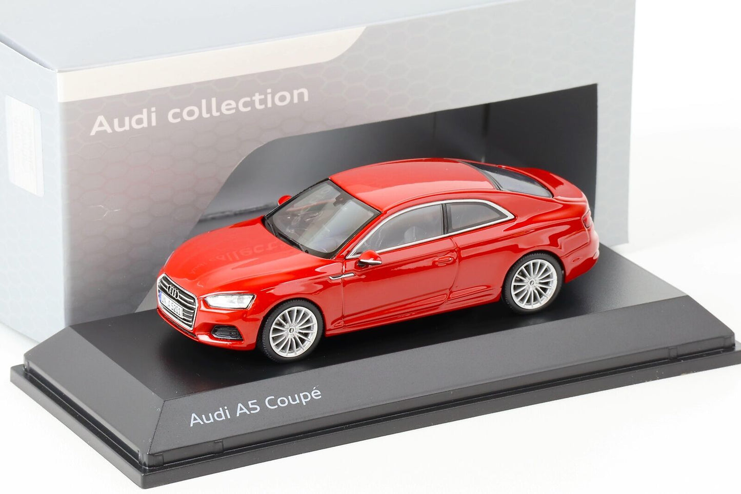 Macheta auto Audi A5 Coupe (2017) 1:43 Iscale