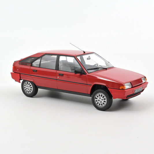 Macheta auto Citroen BX 16 TRS (1983) 1:18 Norev