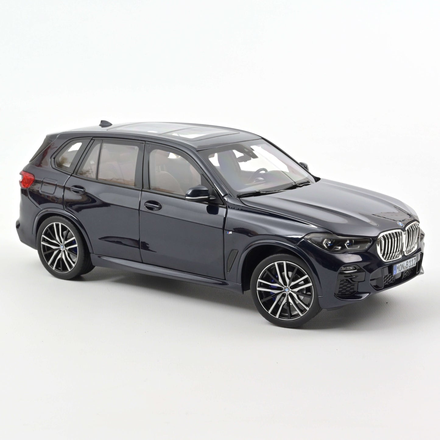 Macheta auto BMW X5 (2019) 1:18 Norev