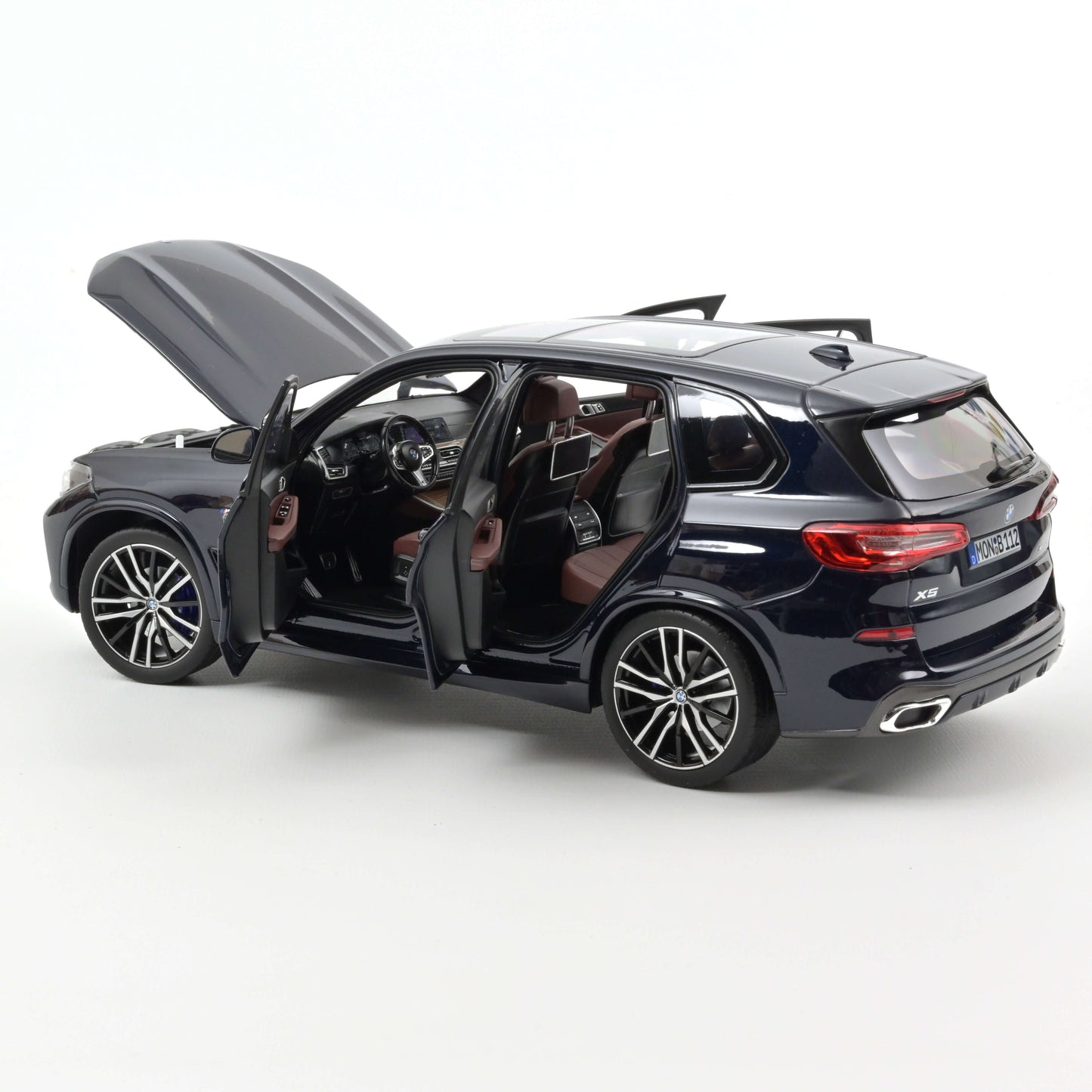 Macheta auto BMW X5 (2019) 1:18 Norev