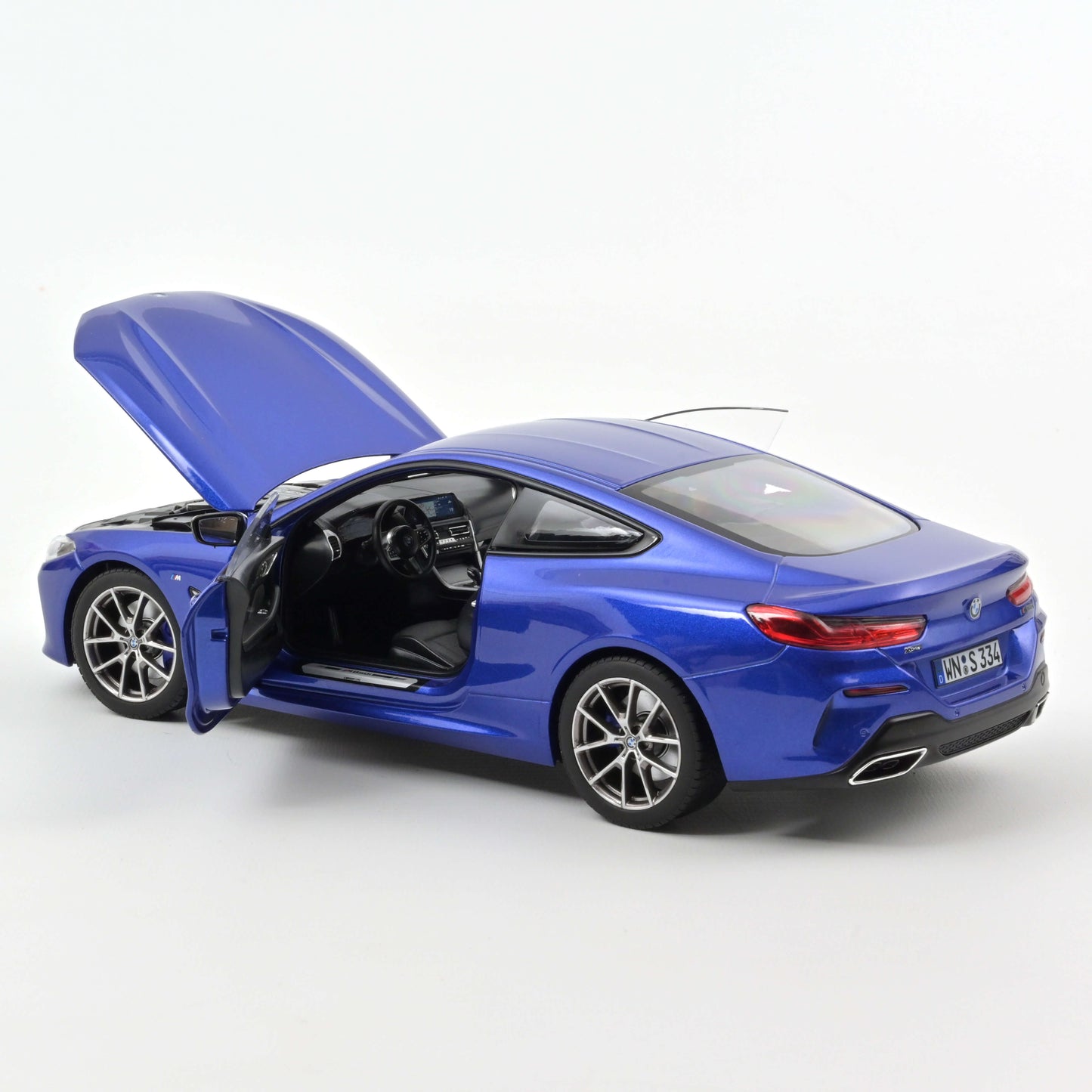 Macheta auto BMW M850i (2019) 1:18 Norev