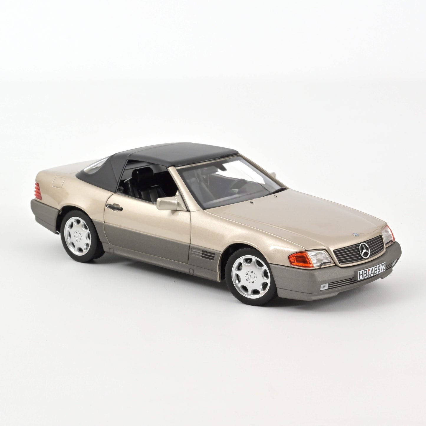 Macheta auto Mercedes-Benz 500 SL (1989) 1:18 Norev