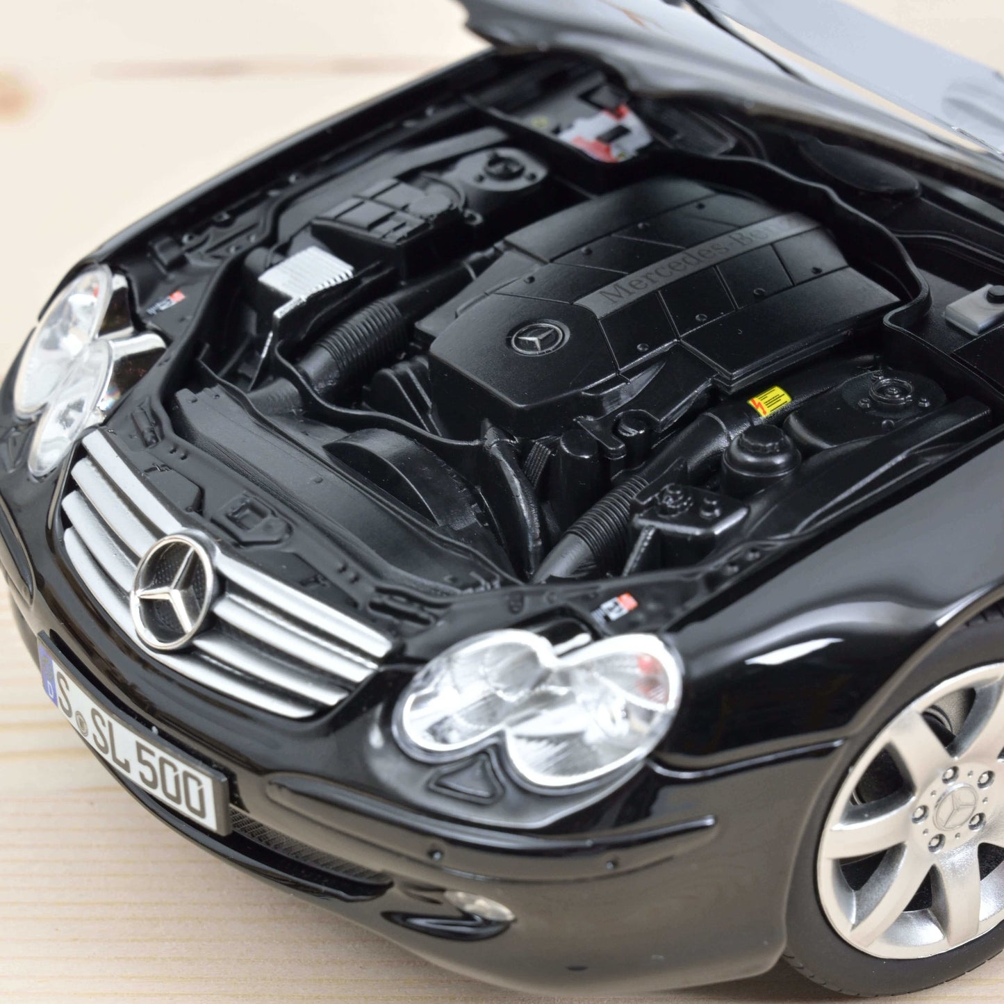 Macheta auto Mercedes-Benz SL 500 (2003) 1:18 Norev