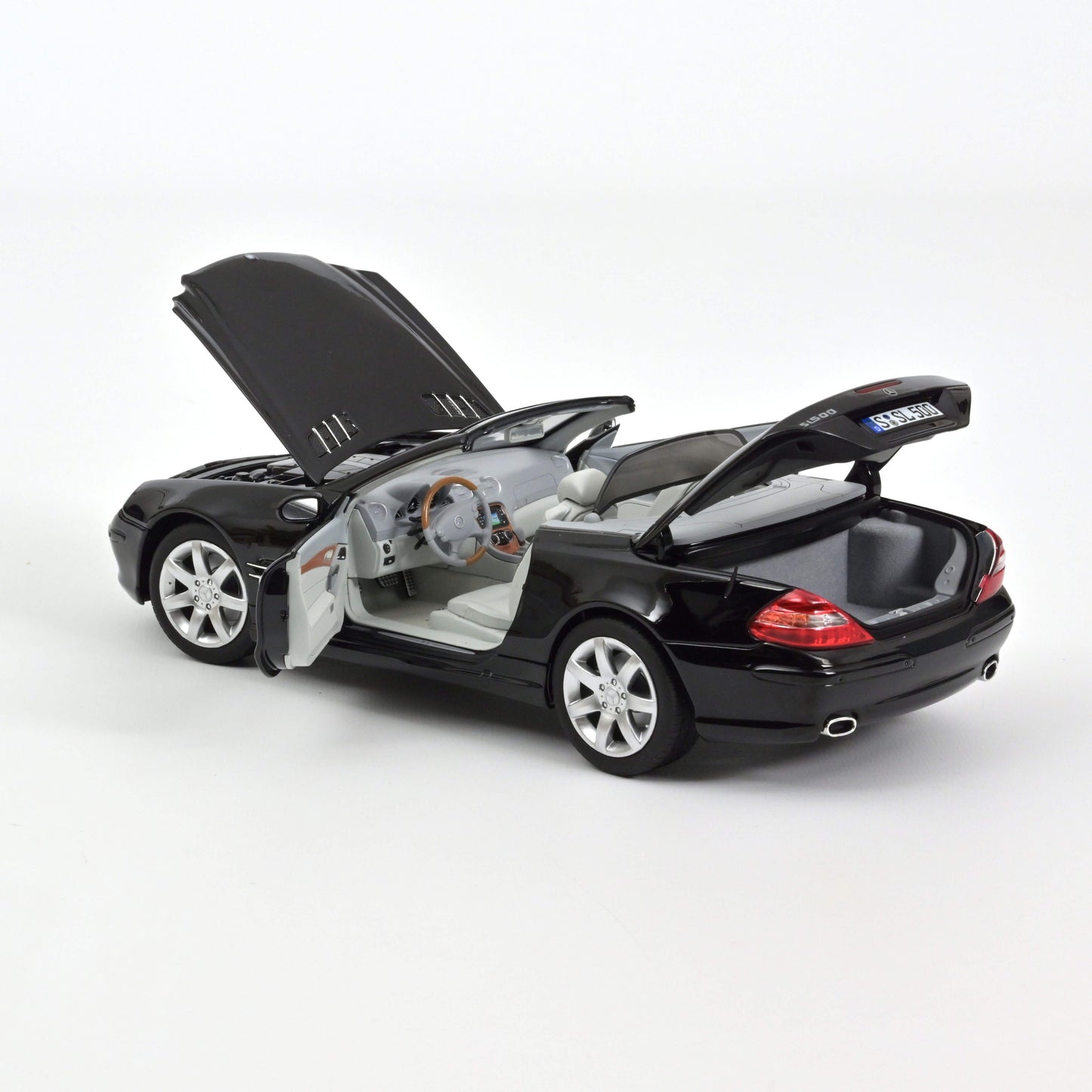 Macheta auto Mercedes-Benz SL 500 (2003) 1:18 Norev