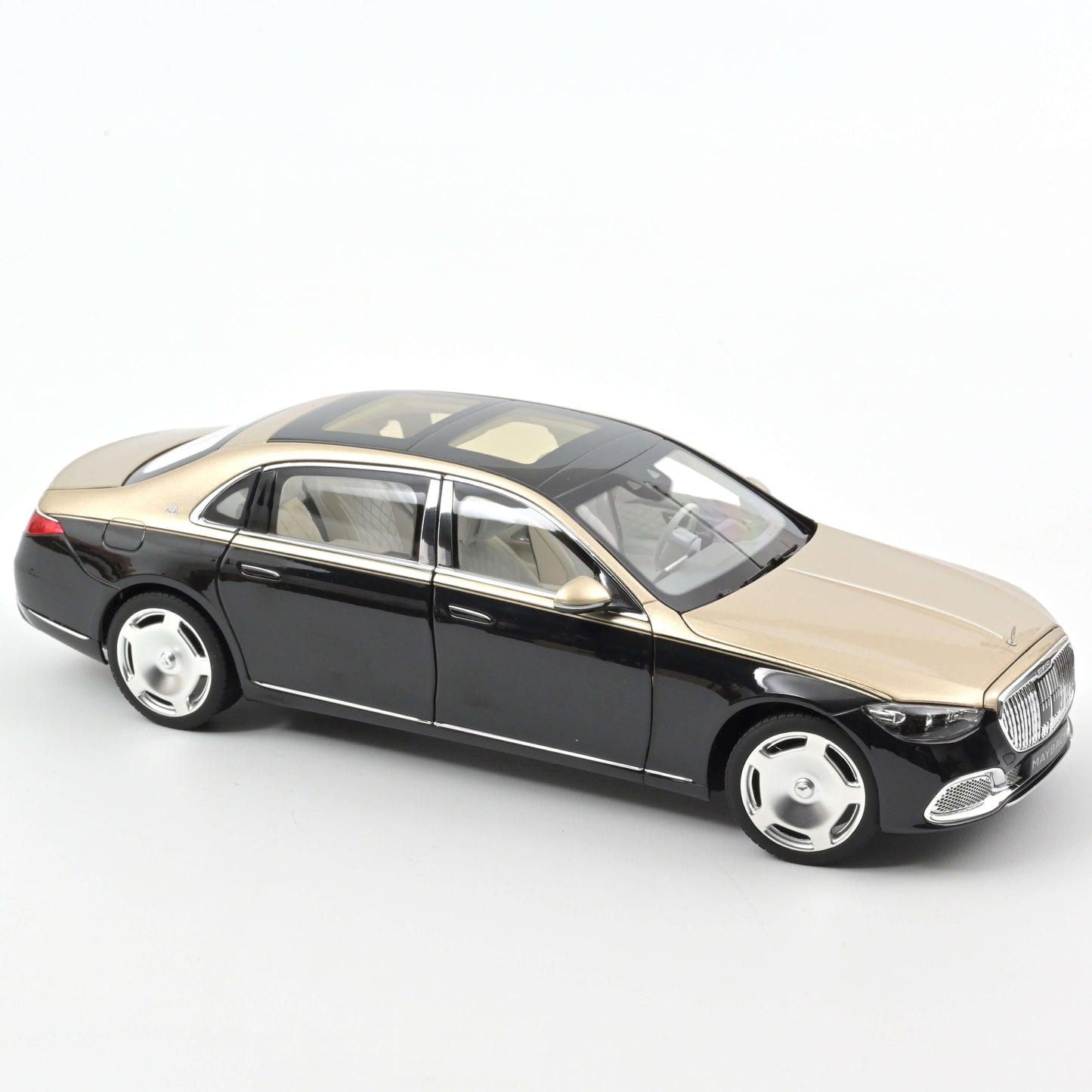 Macheta auto Mercedes-Maybach S 680 4MATIC (2021 ) 1:18 Norev