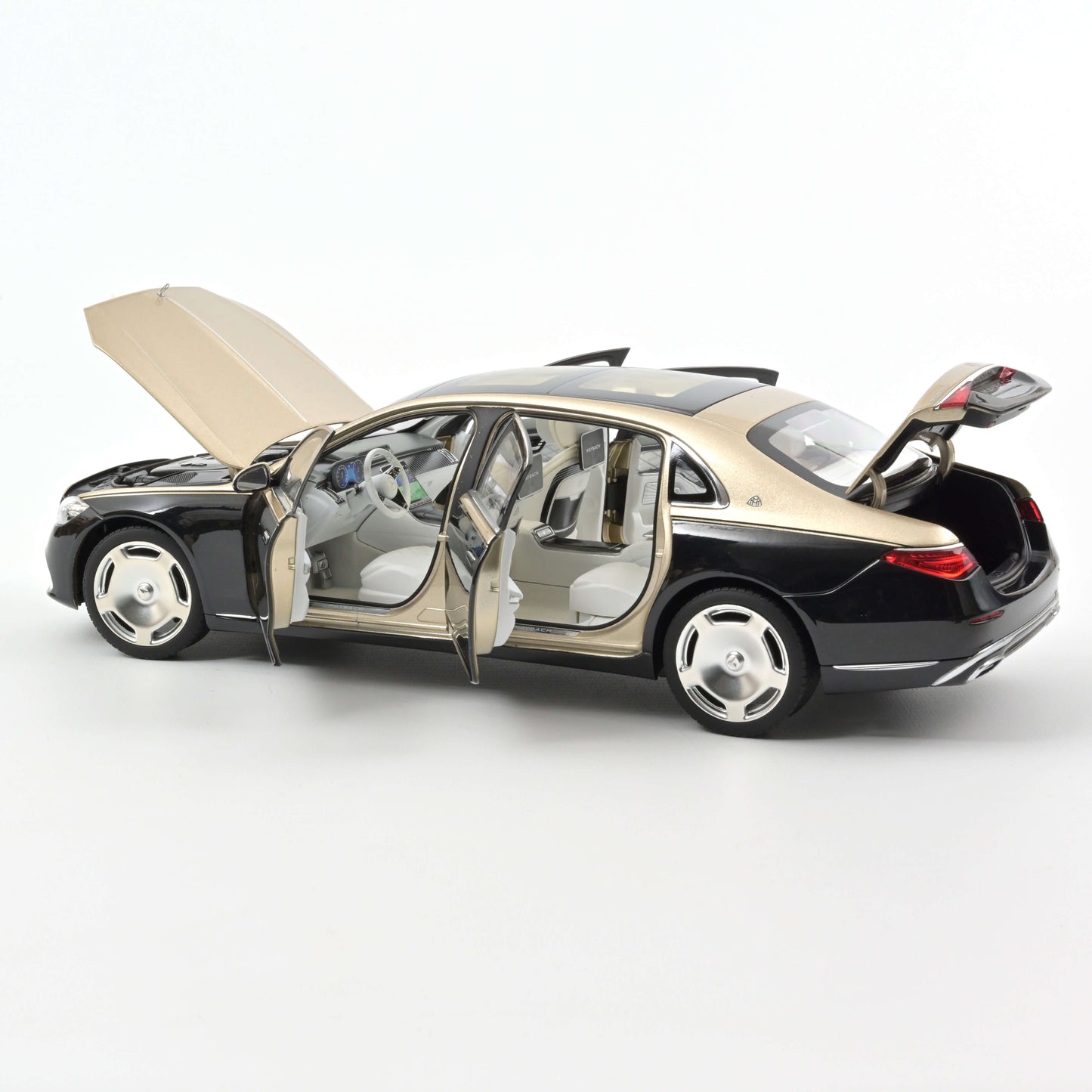 Macheta auto Mercedes-Maybach S 680 4MATIC (2021 ) 1:18 Norev