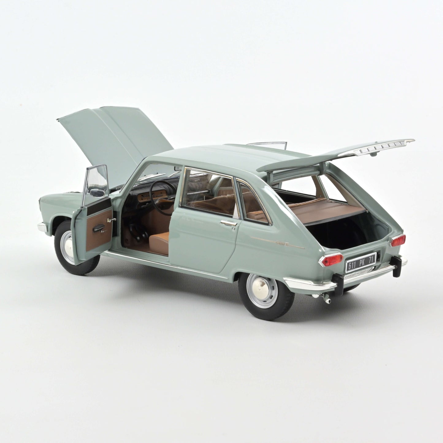 Macheta auto Renault 16 (1968) 1:18 Norev