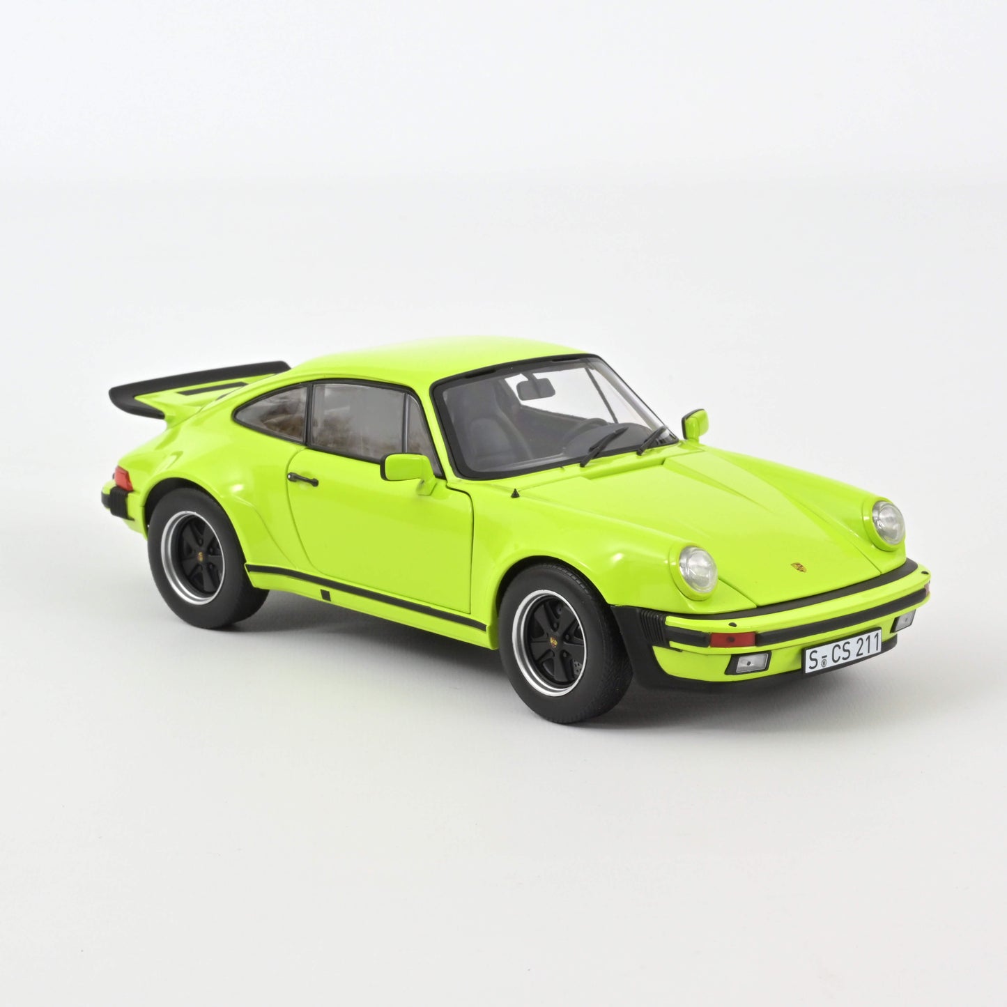 Macheta auto Porsche 911 Turbo 3,0 (1976) 1:18 Norev