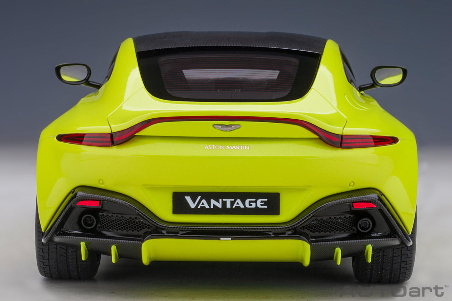 Macheta auto Aston Martin Vantage (2019) 1:18 AutoArt