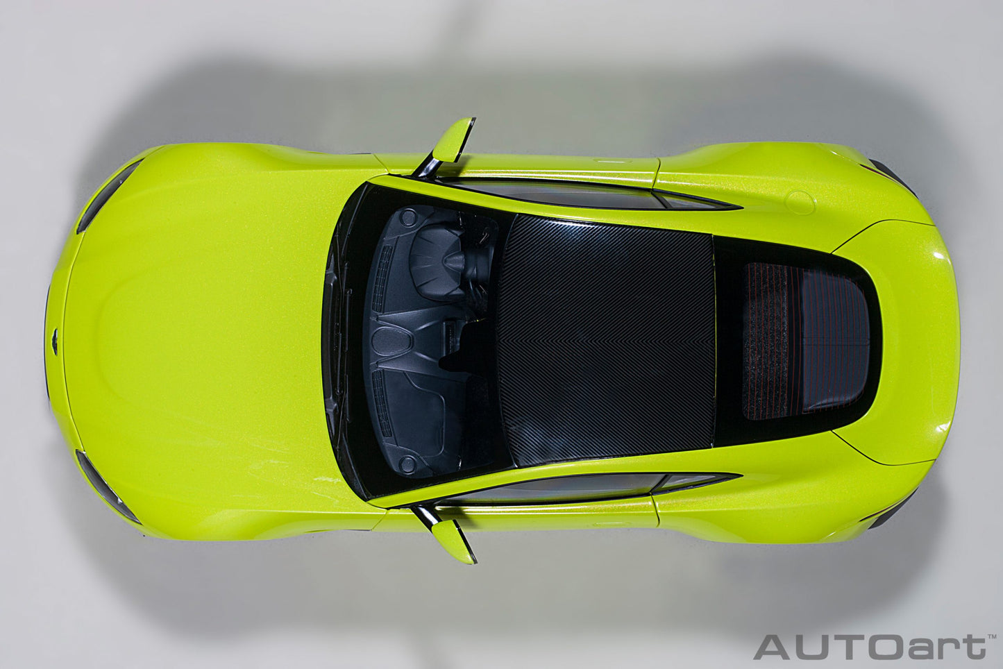 Macheta auto Aston Martin Vantage (2019) 1:18 AutoArt