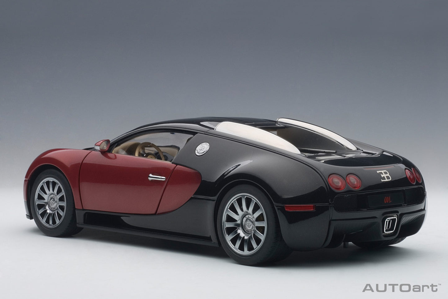 Macheta auto Bugatti Veyron  #001 (2006) 1:18 AutoArt