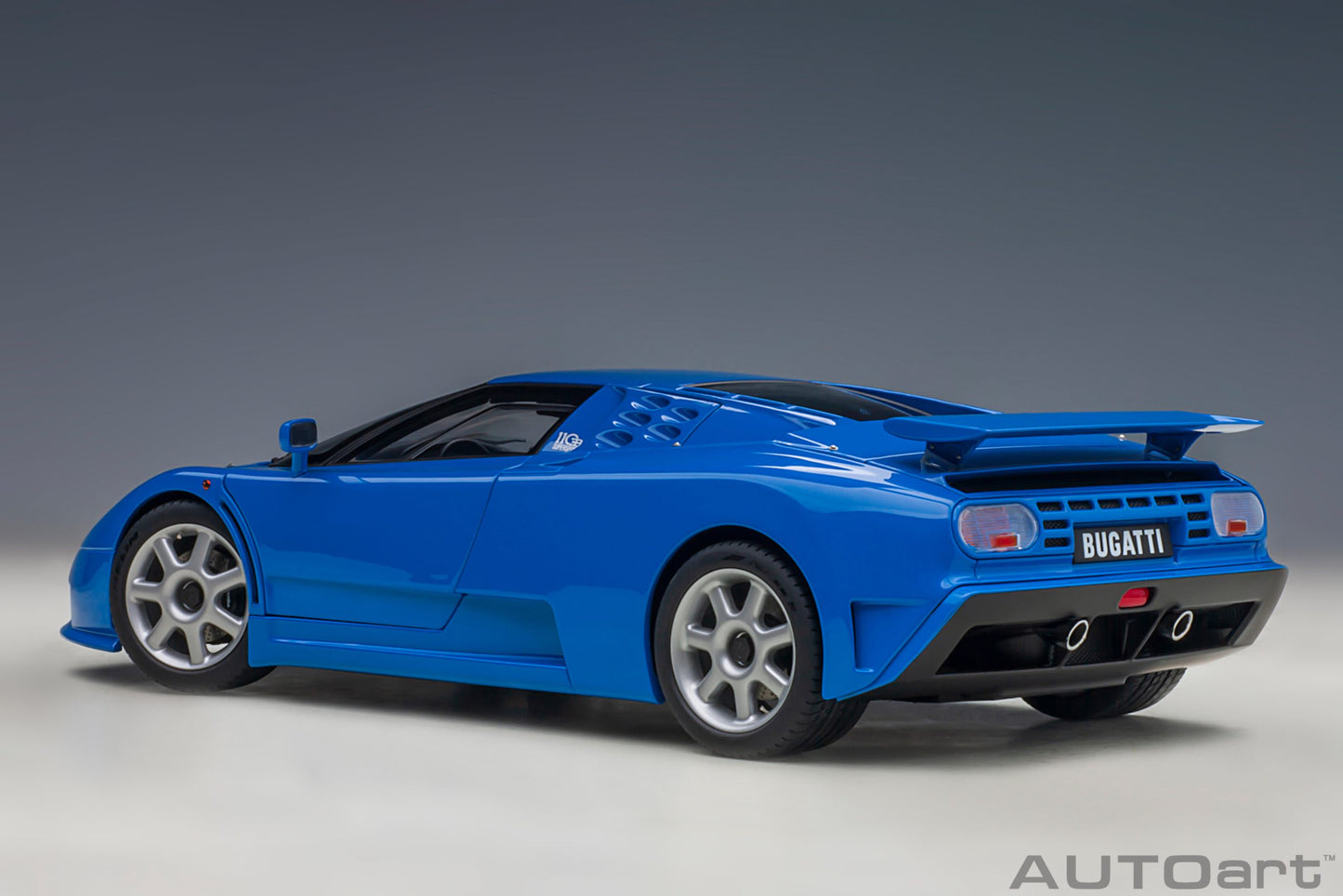 Macheta auto Bugatti EB110 SS (1992) 1:18 AutoArt