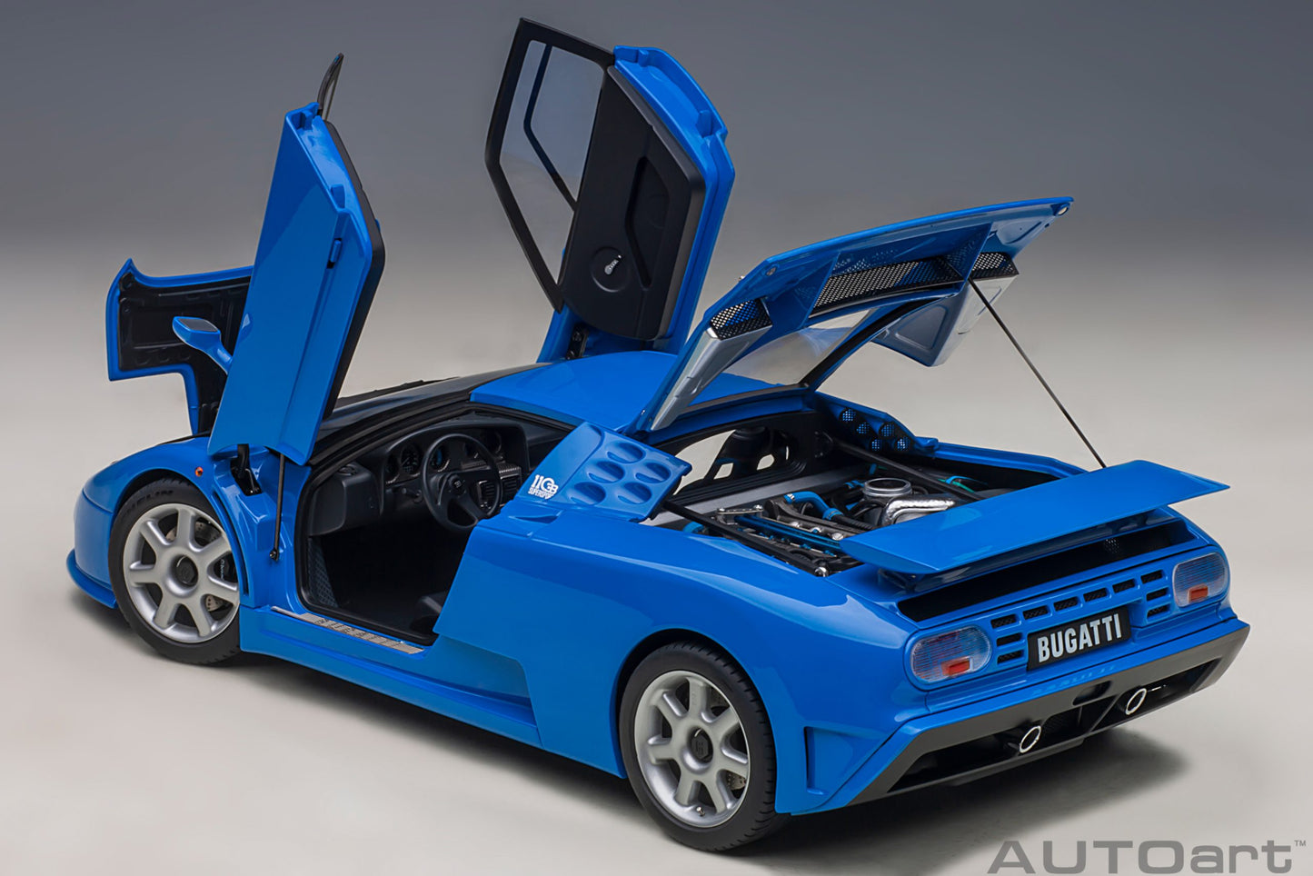 Macheta auto Bugatti EB110 SS (1992) 1:18 AutoArt