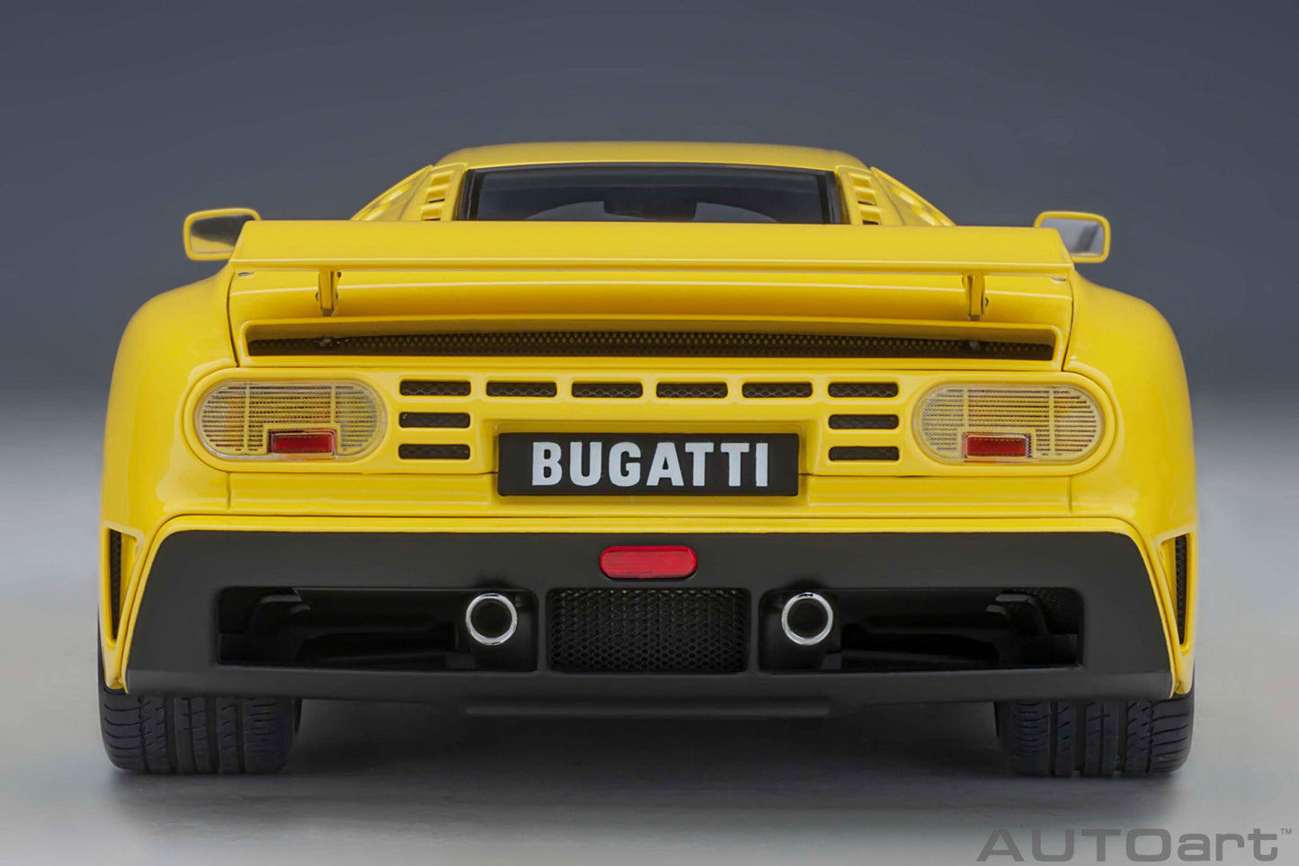 Macheta auto Bugatti EB110 SS (1992) 1:18 AutoArt