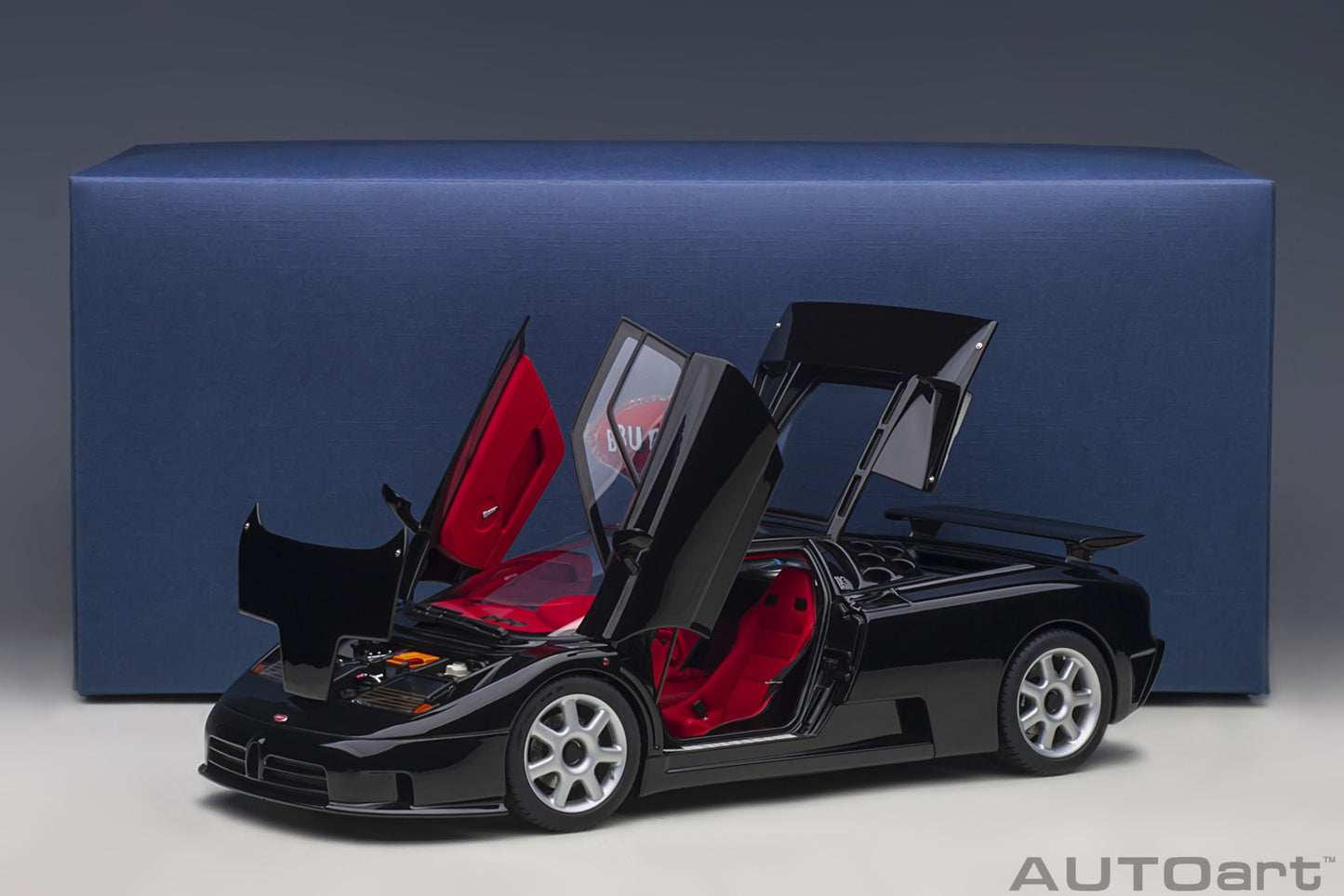 Macheta auto Bugatti EB110 SS (1992) 1:18 AutoArt