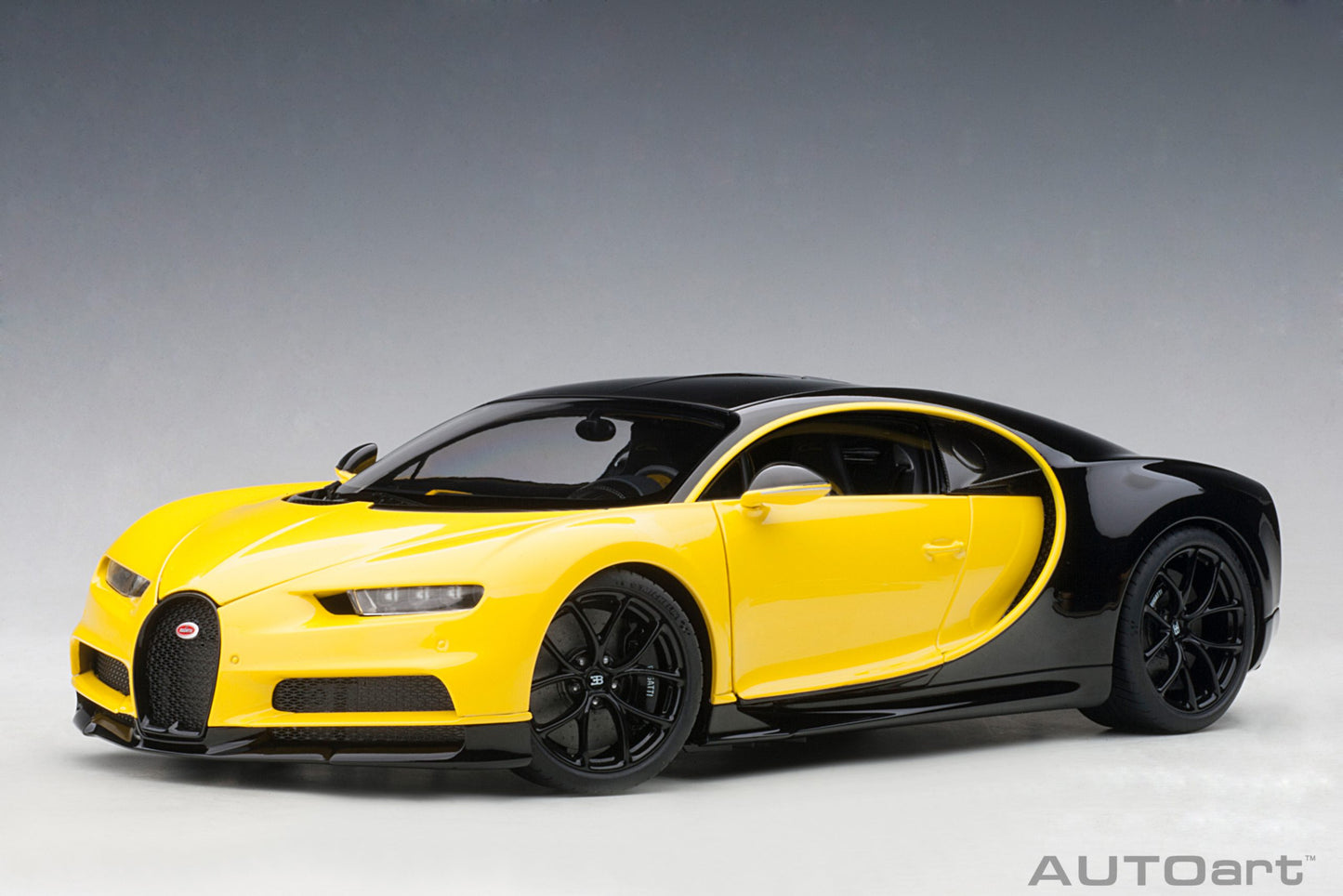 Macheta auto Bugatti Chiron (2017) 1:18 AutoArt