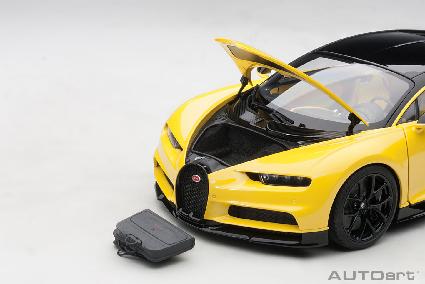 Macheta auto Bugatti Chiron (2017) 1:18 AutoArt