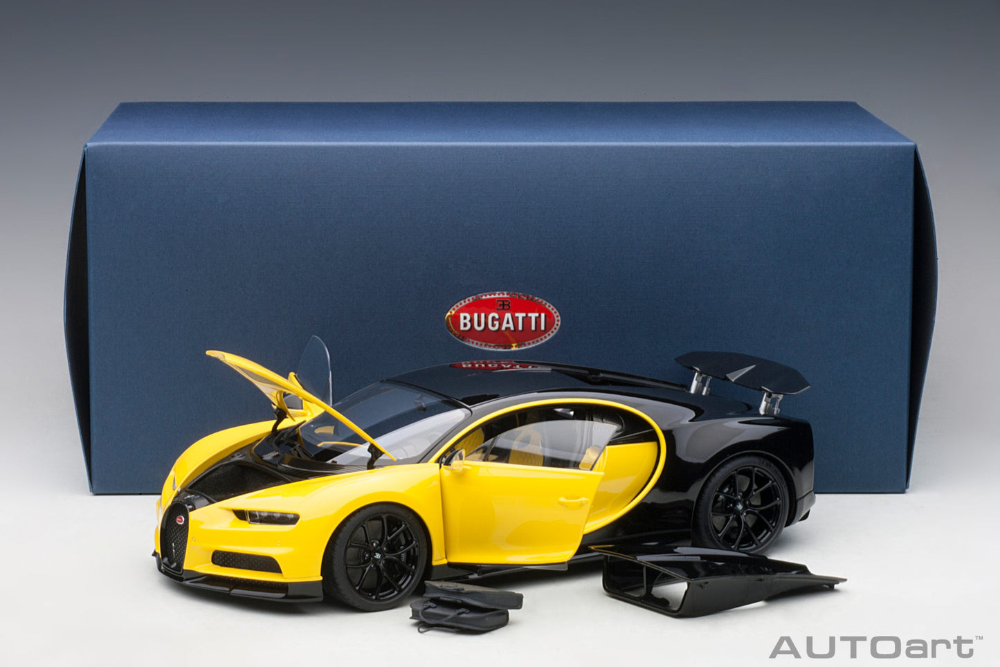 Macheta auto Bugatti Chiron (2017) 1:18 AutoArt