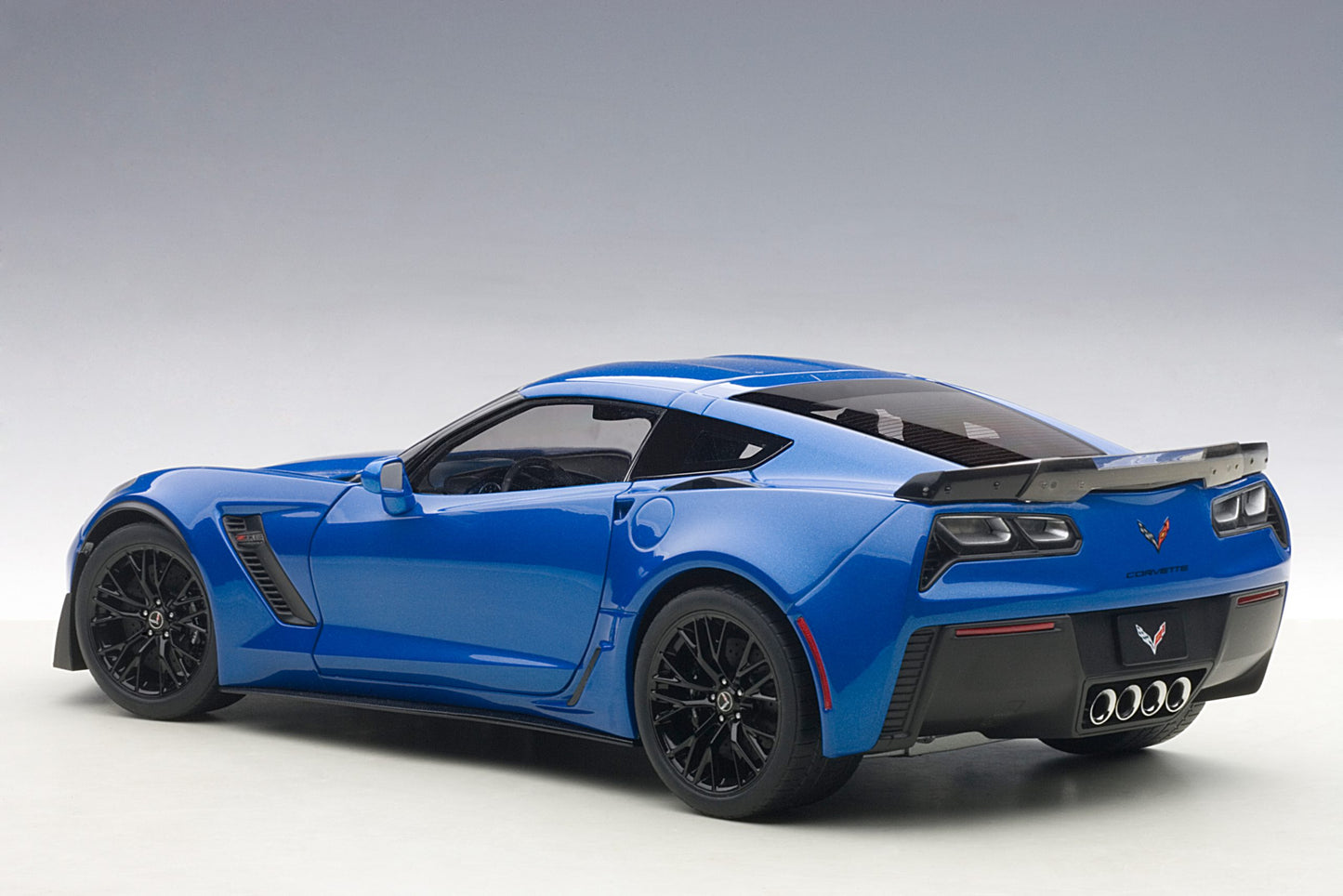 Macheta auto Chevrolet Corvette C7 Z06 (2014) 1:18 AutoArt