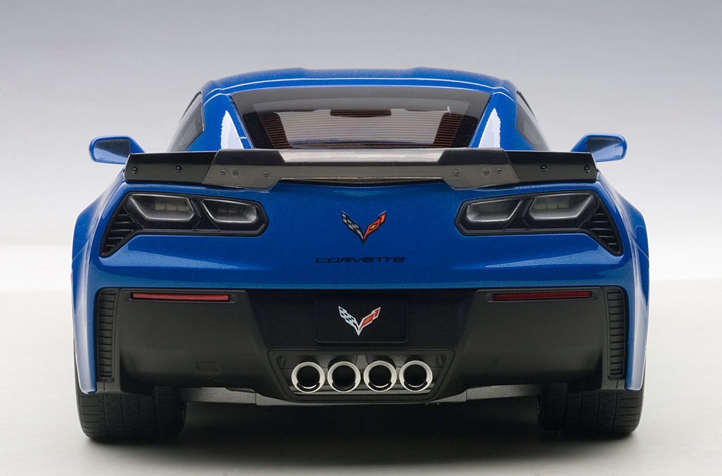 Macheta auto Chevrolet Corvette C7 Z06 (2014) 1:18 AutoArt