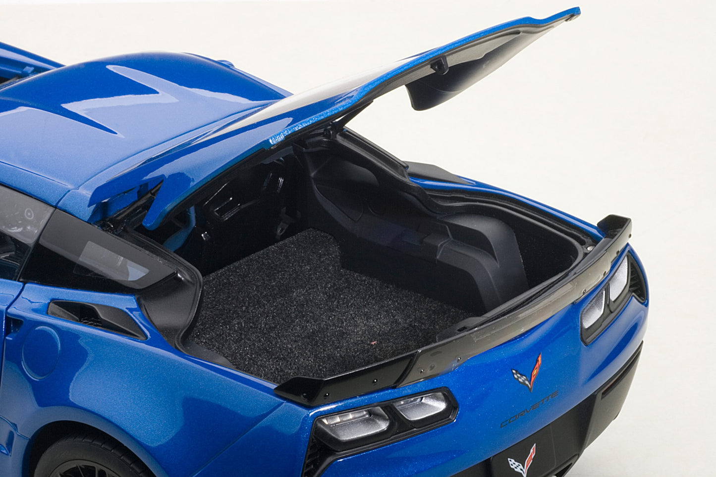 Macheta auto Chevrolet Corvette C7 Z06 (2014) 1:18 AutoArt