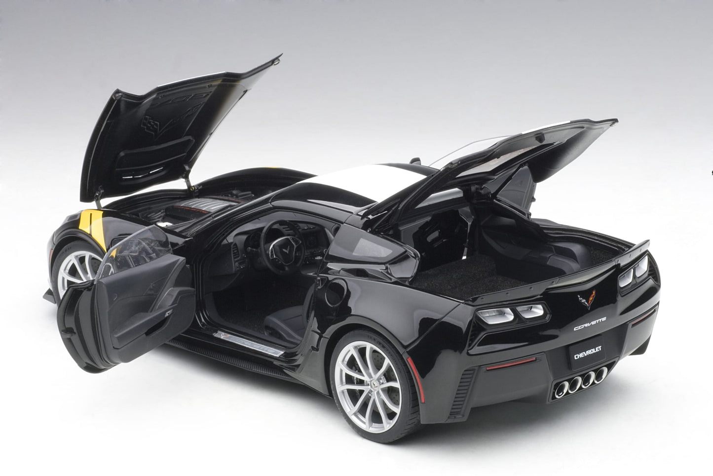 Macheta auto Chevrolet Corvette C7 Grand Sport (2017) 1:18 AutoArt