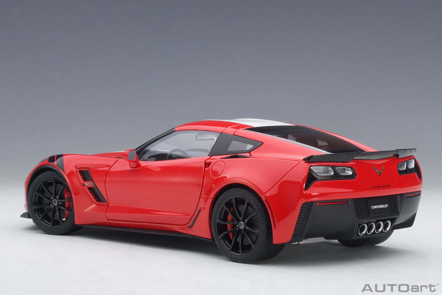 Macheta auto Chevrolet Corvette C7 Grand Sport (2017) 1:18 AutoArt