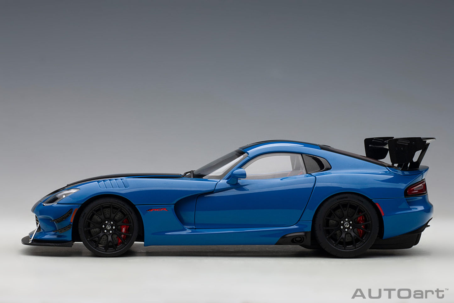 Macheta auto Dodge Viper ACR (2017) 1:18 AutoArt