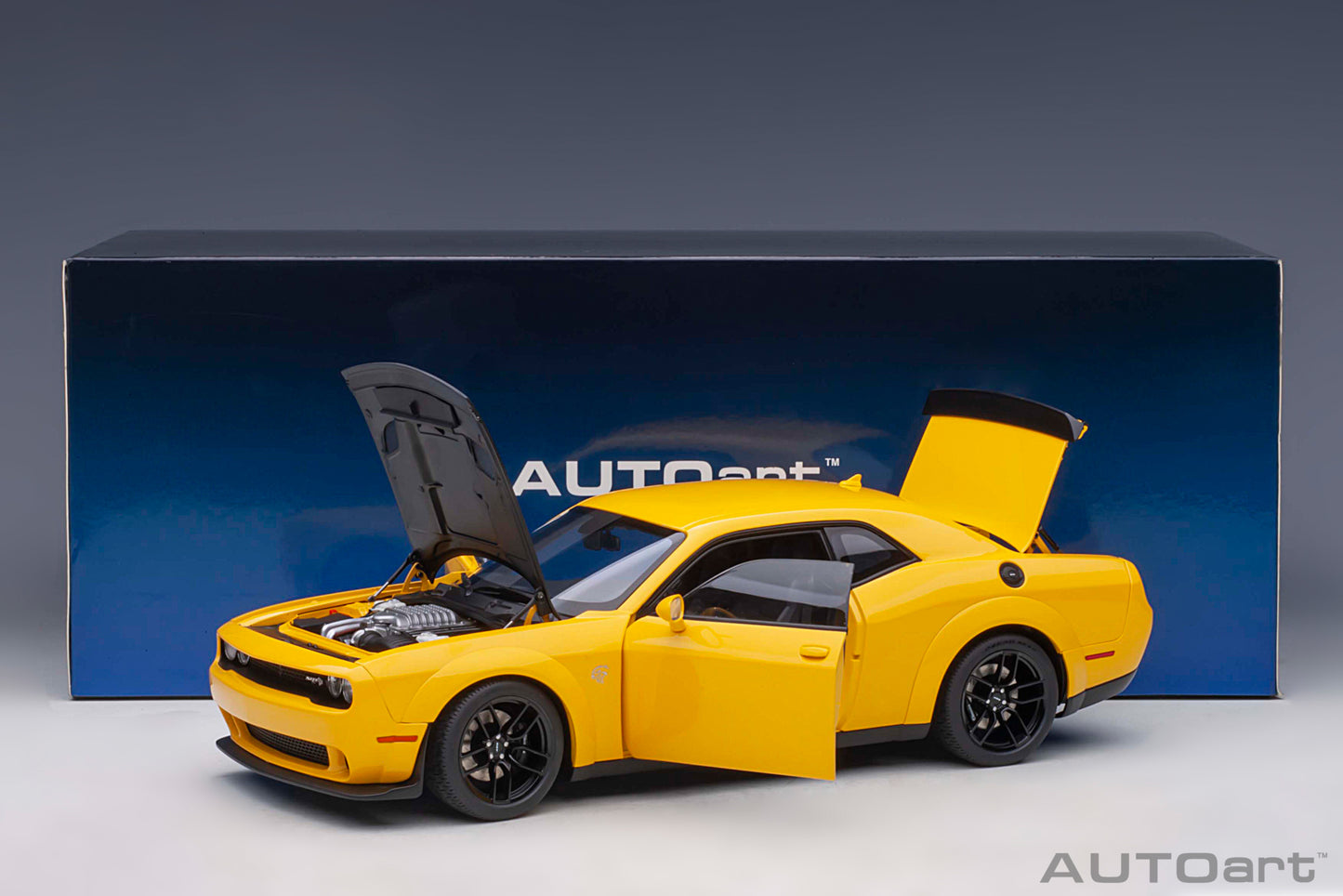 Macheta auto Dodge Challenger SRT Hellcat Widebody (2018) 1:18 AutoArt