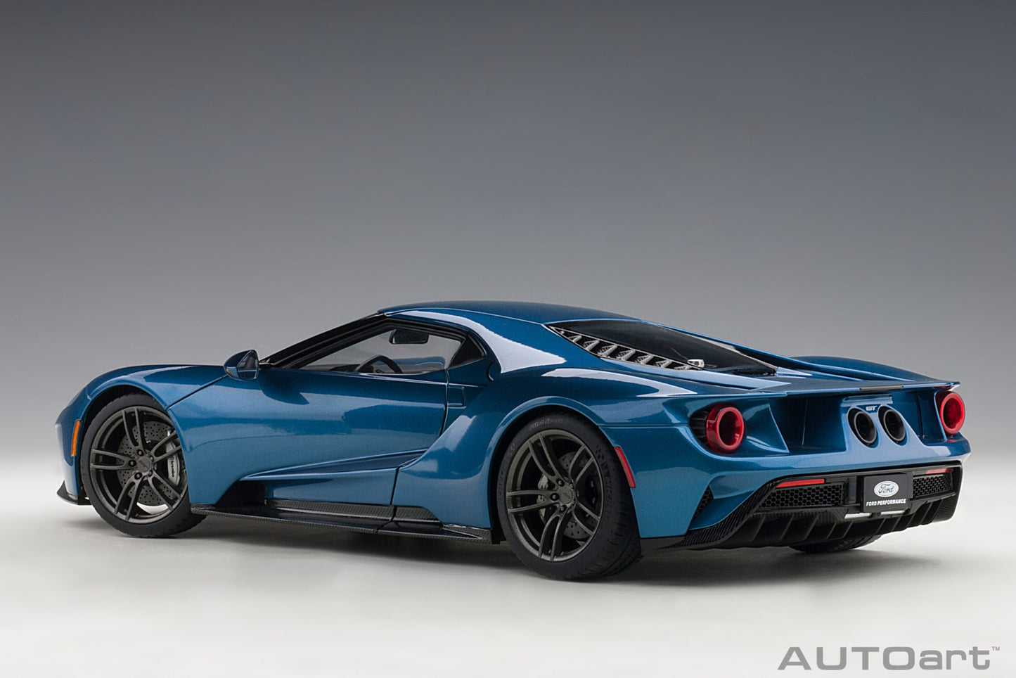 Macheta auto Ford GT (2017) 1:18 AutoArt