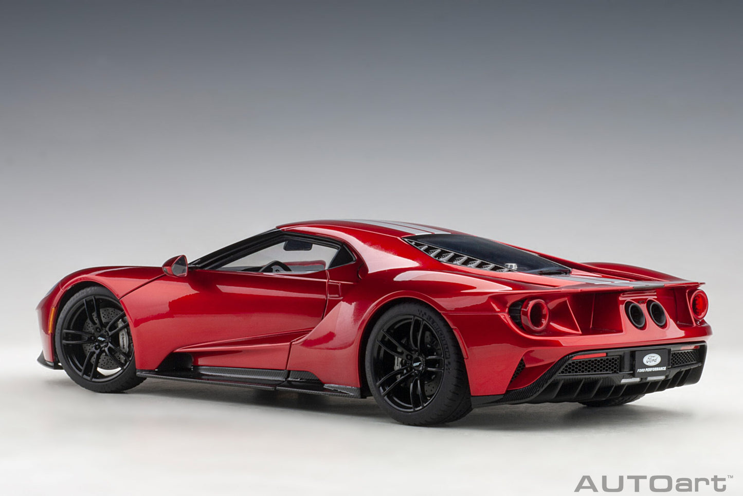 Macheta auto Ford GT (2017) 1:18 AutoArt