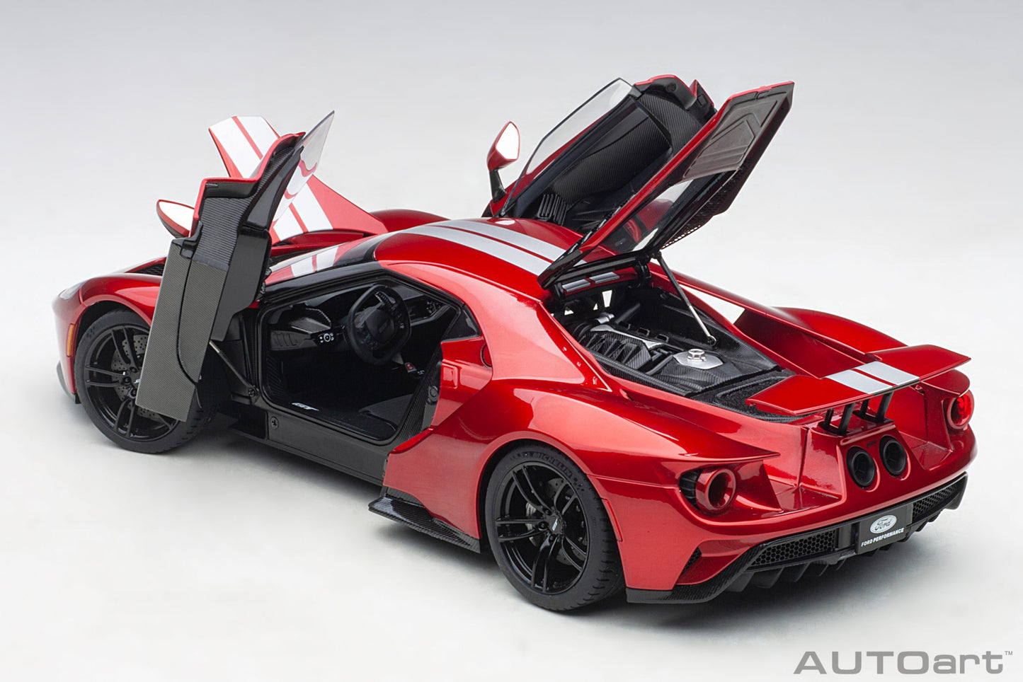 Macheta auto Ford GT (2017) 1:18 AutoArt