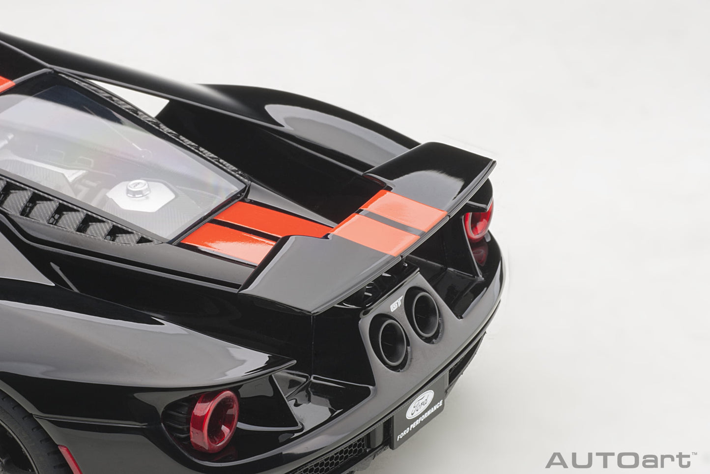 Macheta auto Ford GT (2017) 1:18 AutoArt